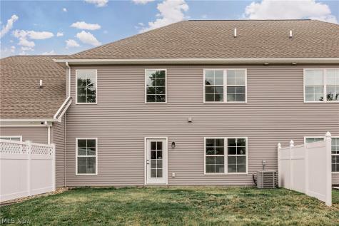 5059 Shepherds Glen Willoughby OH 44094