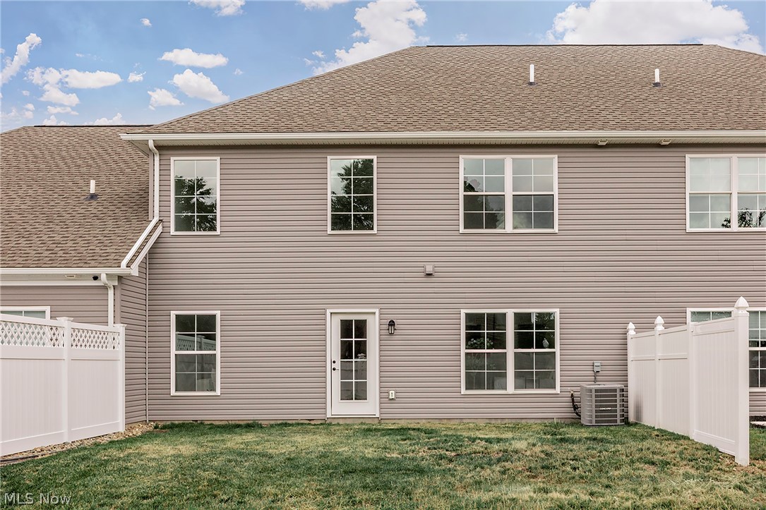 5059 Shepherds Glen Willoughby OH 44094