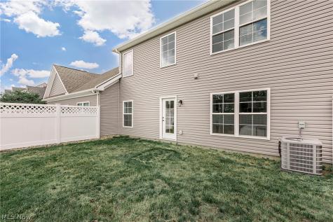 5059 Shepherds Glen Willoughby OH 44094