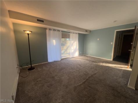 16480 W Heather Lane Middleburg Heights OH 44130