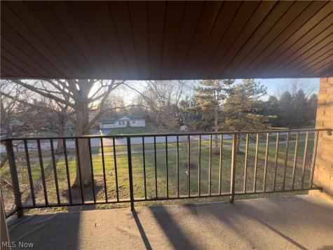 16480 W Heather Lane Middleburg Heights OH 44130
