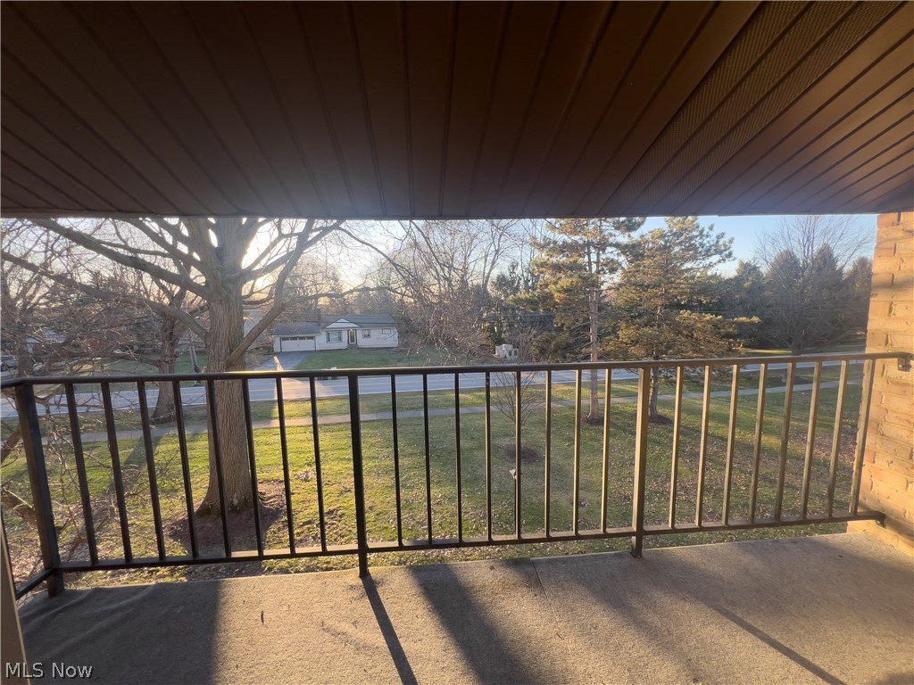 16480 W Heather Lane Middleburg Heights OH 44130