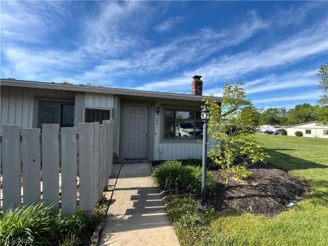 2691 Mull Avenue Copley OH 44321