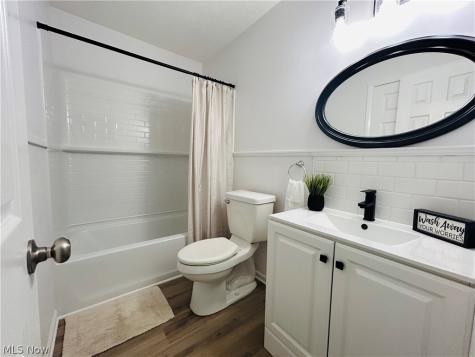 2691 Mull Avenue Copley OH 44321