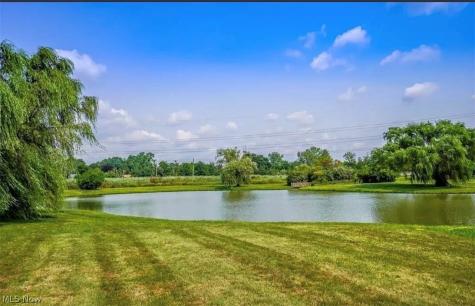2691 Mull Avenue Copley OH 44321