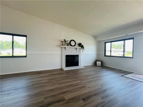 2691 Mull Avenue Copley OH 44321