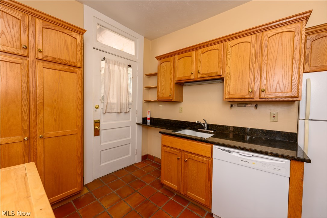 2473 Overlook Road Cleveland Heights OH 44106