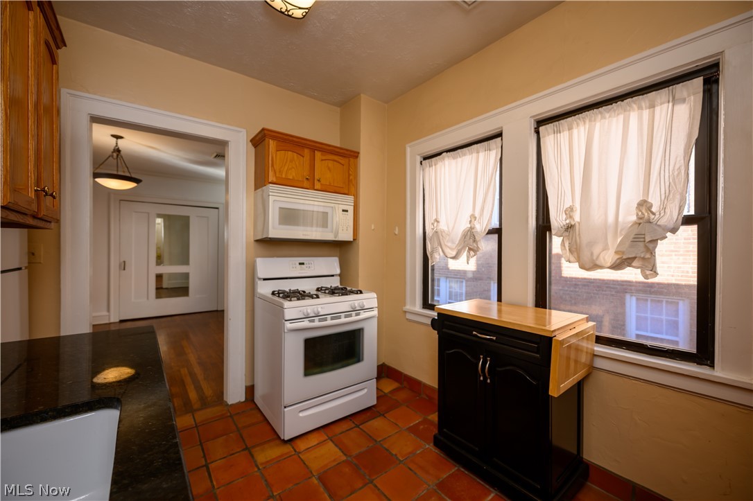 2473 Overlook Road Cleveland Heights OH 44106