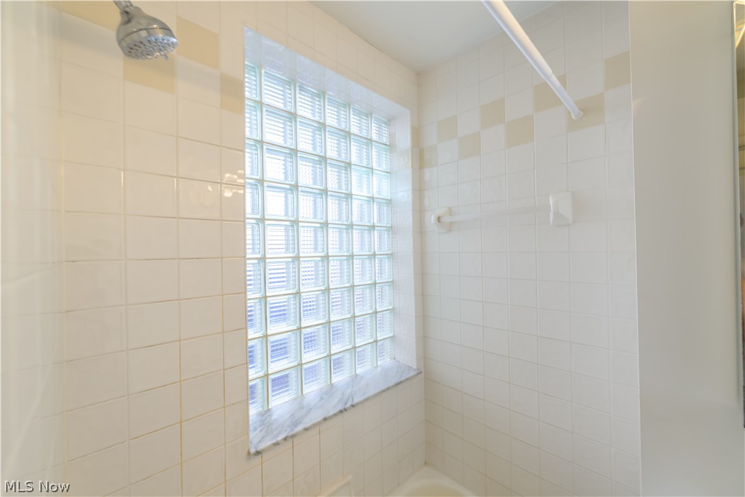 2473 Overlook Road Cleveland Heights OH 44106