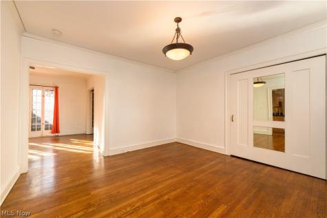 2473 Overlook Road Cleveland Heights OH 44106