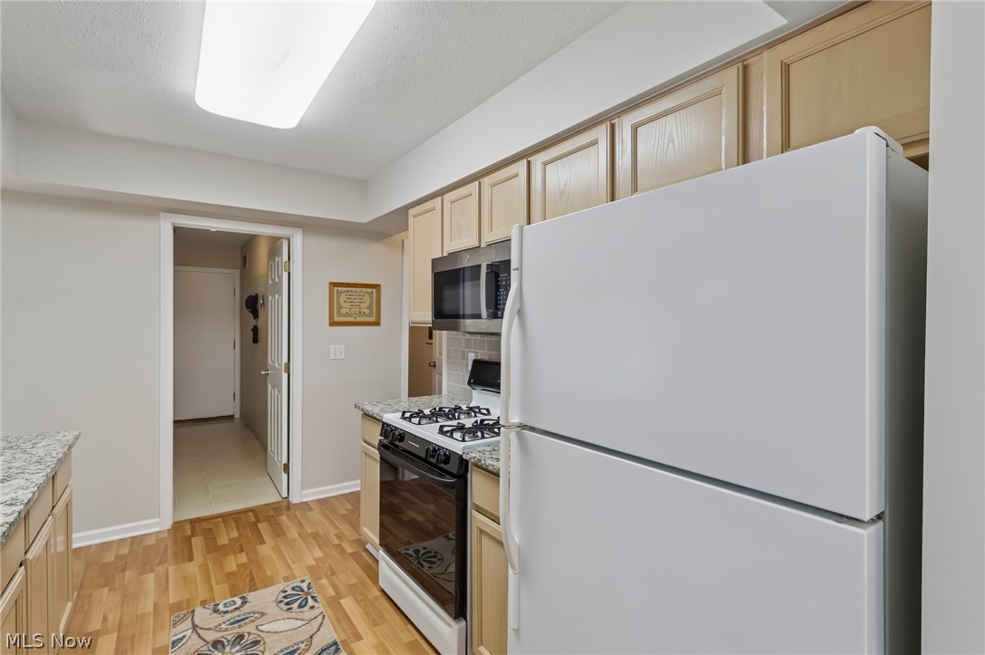 951 E Kensington Lane Streetsboro OH 44241