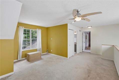 951 E Kensington Lane Streetsboro OH 44241