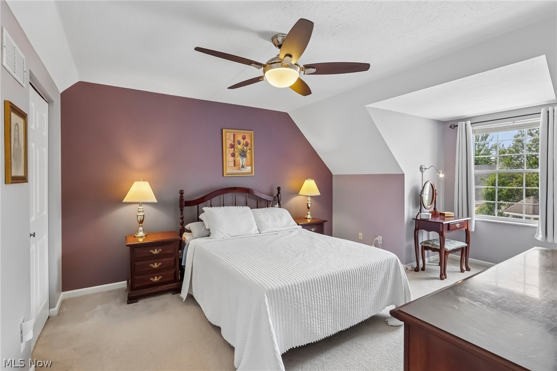 951 E Kensington Lane Streetsboro OH 44241