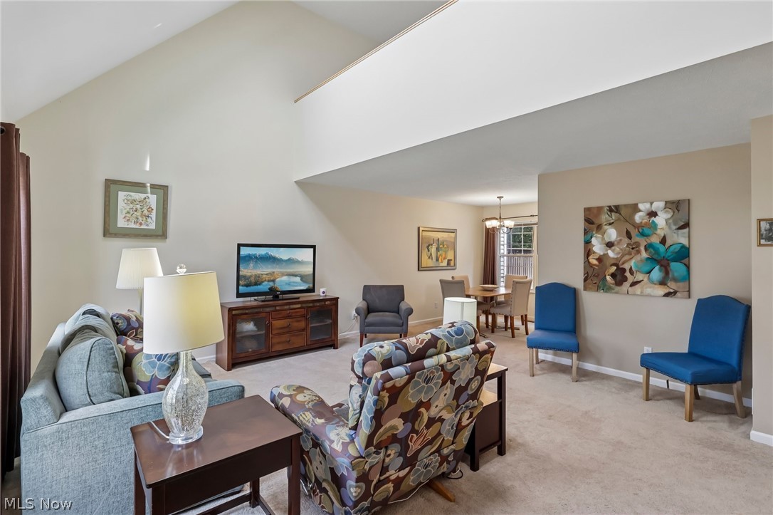 951 E Kensington Lane Streetsboro OH 44241
