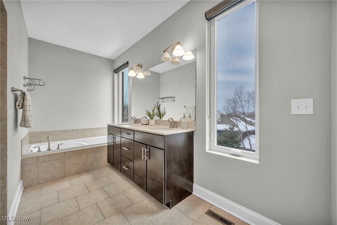 1399 Slate Court Cleveland Heights OH 44118