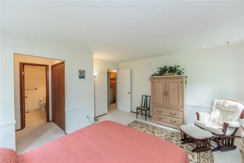 132 Kimrose Lane Broadview Heights OH 44147