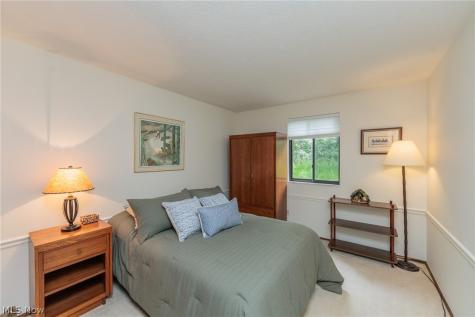 132 Kimrose Lane Broadview Heights OH 44147