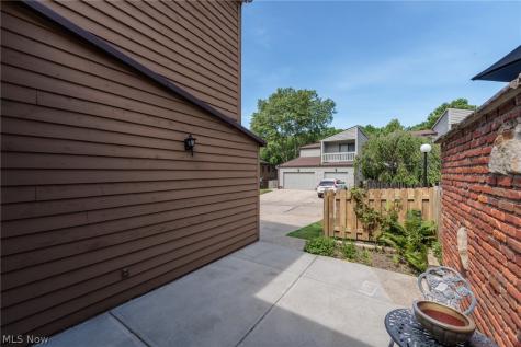 132 Kimrose Lane Broadview Heights OH 44147