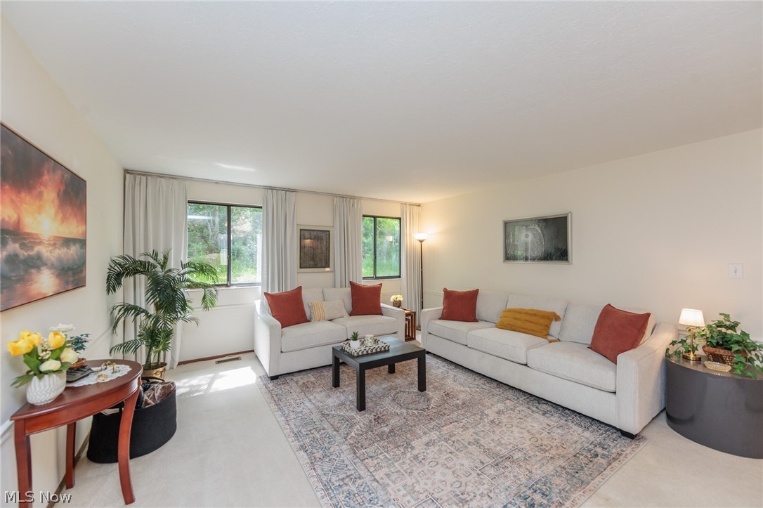 132 Kimrose Lane Broadview Heights OH 44147