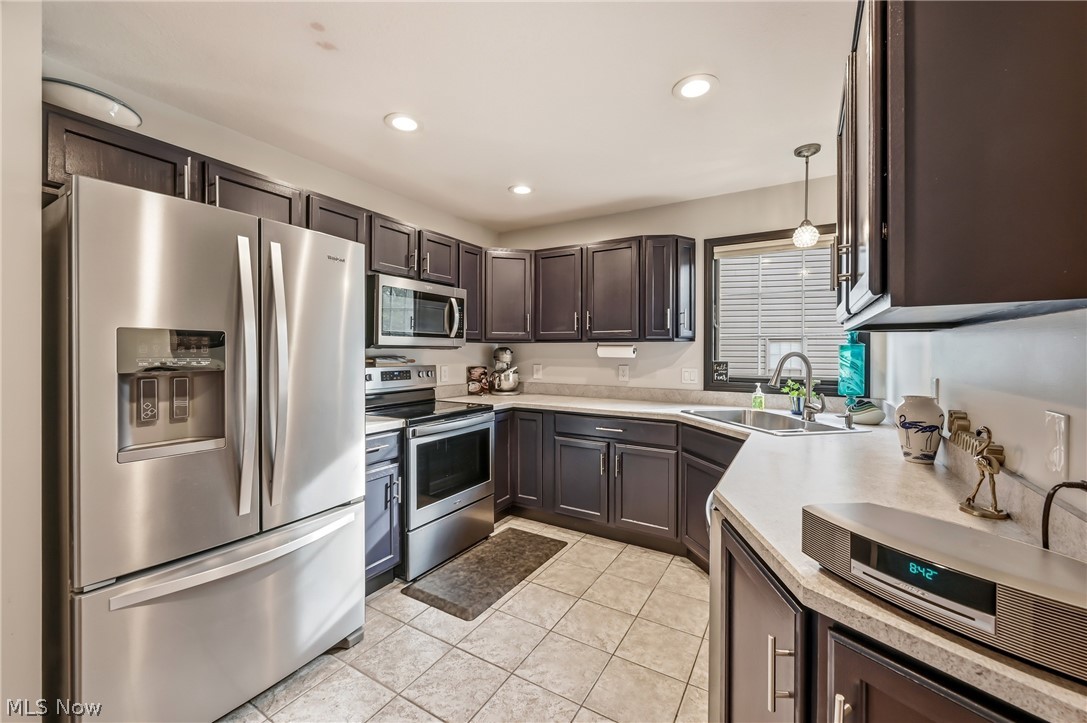 57 Timber Lake Drive Hubbard OH 44425