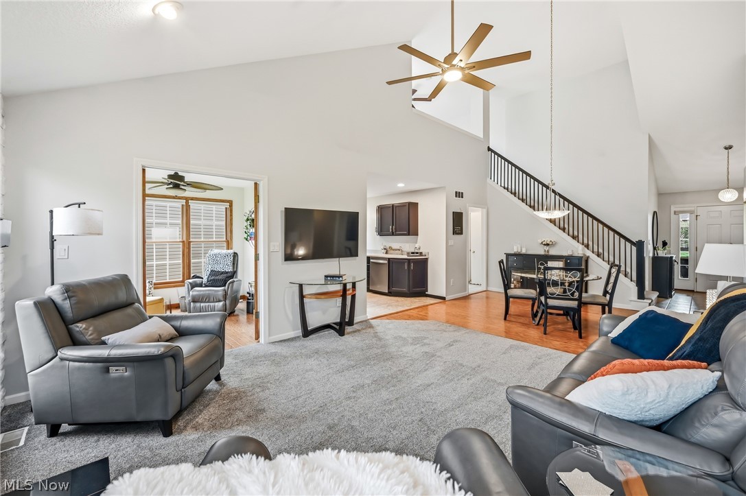 57 Timber Lake Drive Hubbard OH 44425