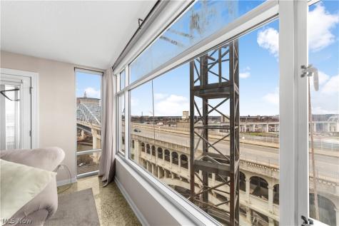2222 Detroit Avenue Cleveland OH 44113