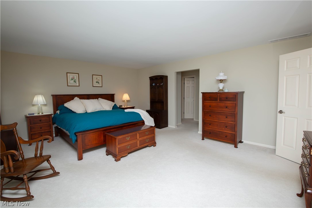 560-24 Russet Woods Lane Aurora OH 44202