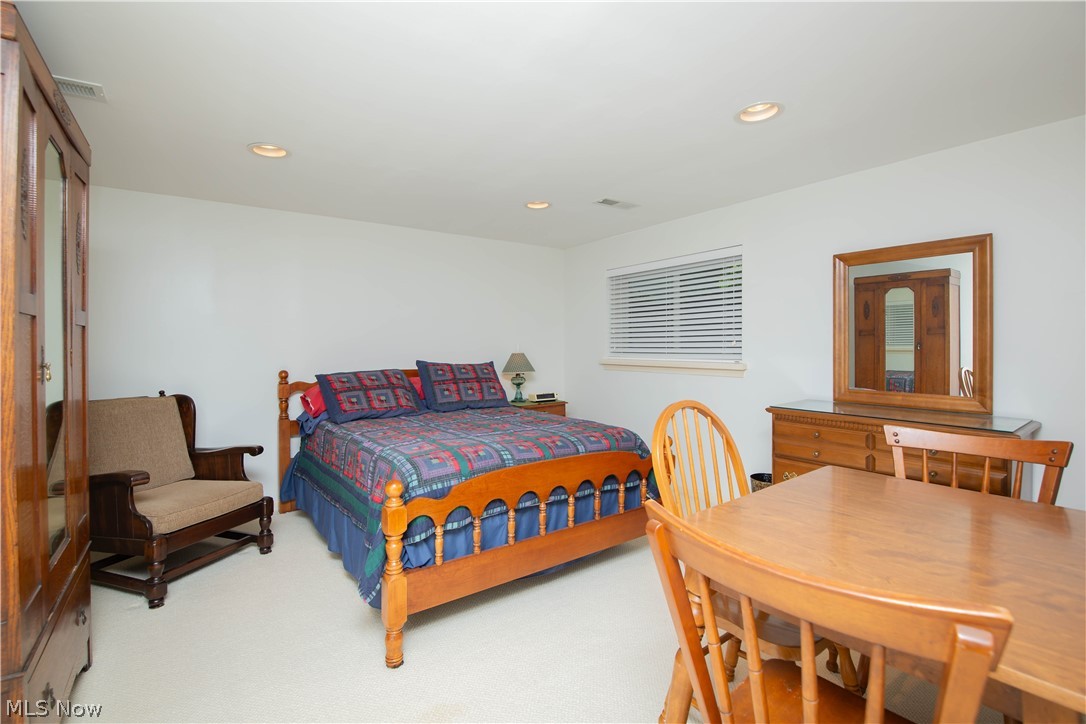 560-24 Russet Woods Lane Aurora OH 44202