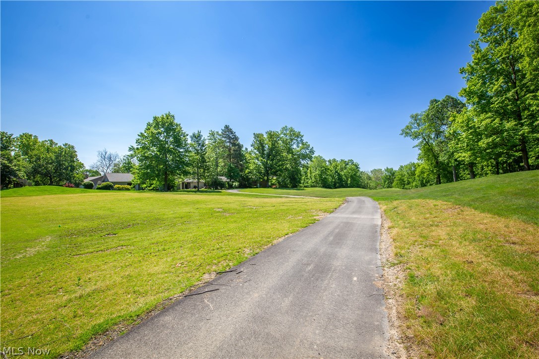 560-24 Russet Woods Lane Aurora OH 44202