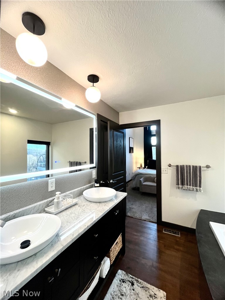 121 N Howard Street Akron OH 44308