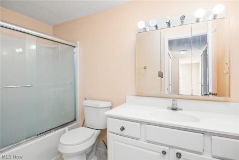 11856 Harbour Light Drive North Royalton OH 44133