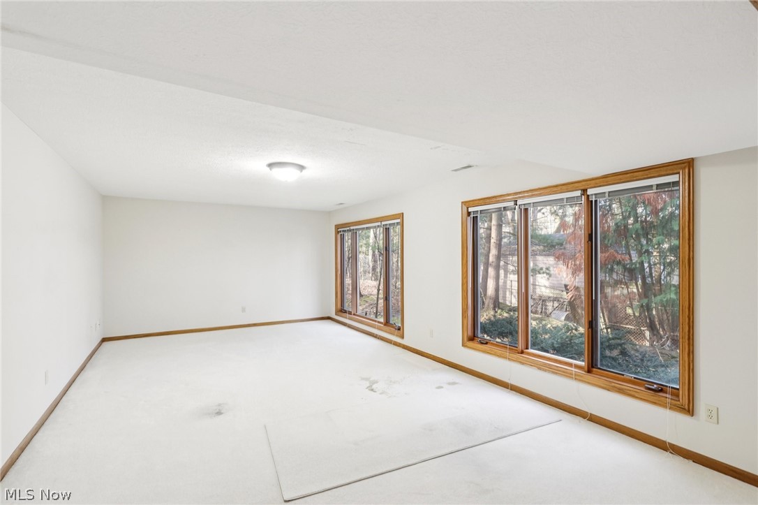 2800 Valley Road Cuyahoga Falls OH 44223