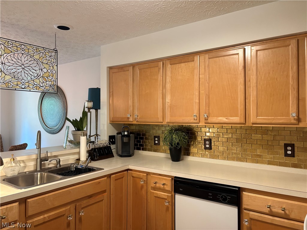 3162 Village Green Drive Westlake OH 44145