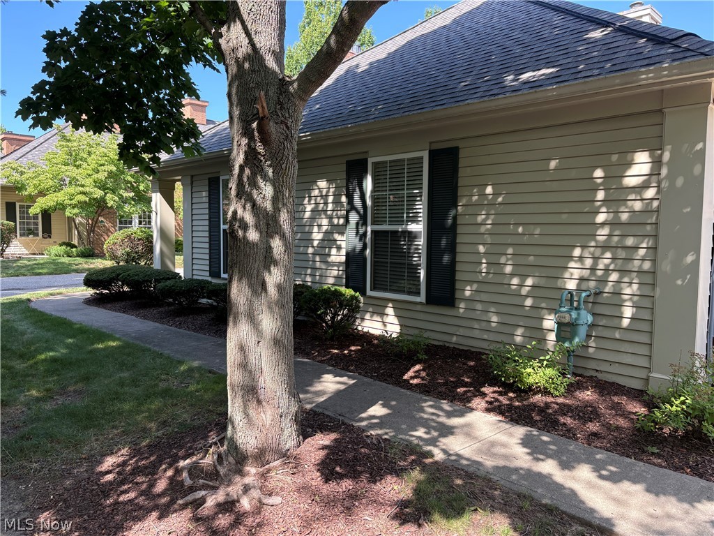3162 Village Green Drive Westlake OH 44145