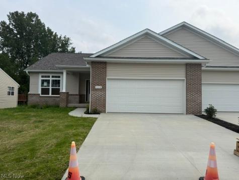 1115 Queen Anne Drive NW Massillon OH 44647