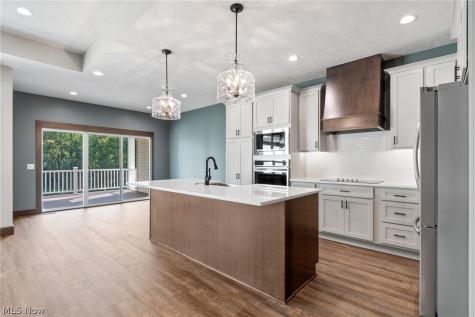 1115 Queen Anne Drive NW Massillon OH 44647
