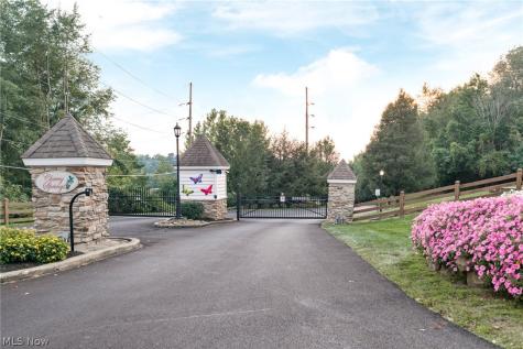 1115 Queen Anne Drive NW Massillon OH 44647
