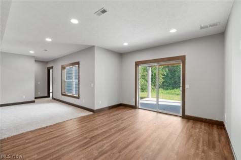 1115 Queen Anne Drive NW Massillon OH 44647
