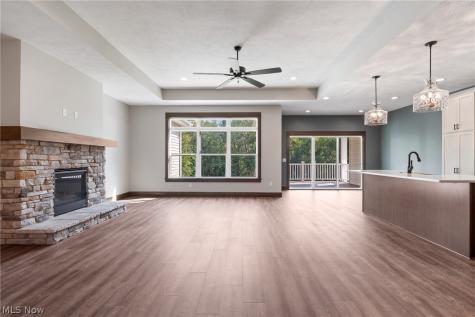 1115 Queen Anne Drive NW Massillon OH 44647