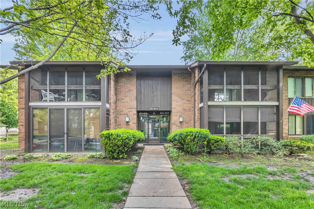 22954 Maple Ridge Road North Olmsted OH 44070