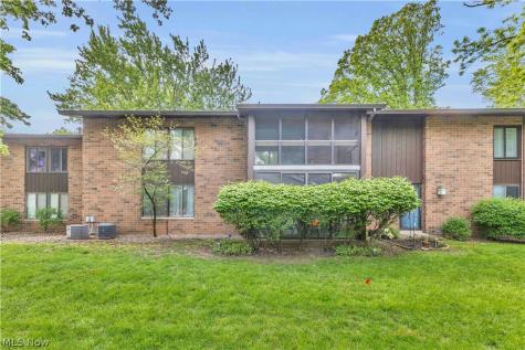 22954 Maple Ridge Road North Olmsted OH 44070