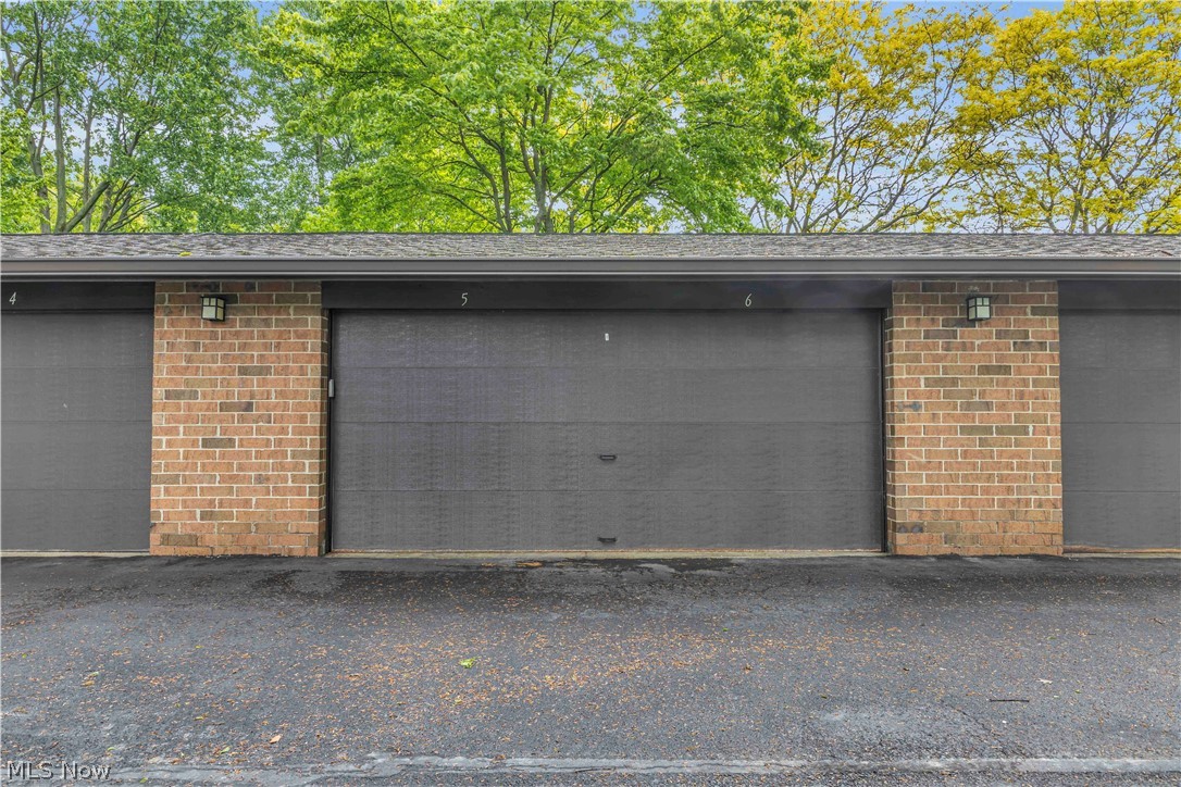 22954 Maple Ridge Road North Olmsted OH 44070