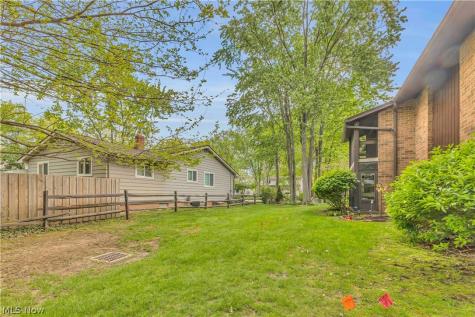 22954 Maple Ridge Road North Olmsted OH 44070
