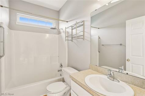 640 Southbay Drive Wadsworth OH 44281