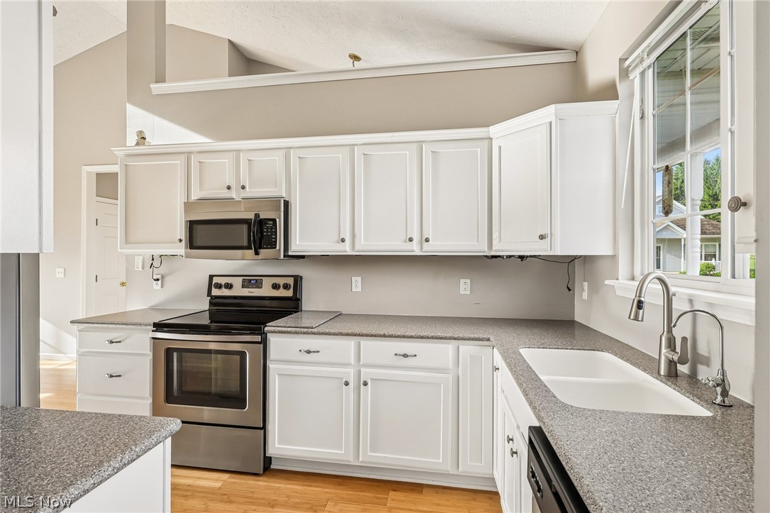 640 Southbay Drive Wadsworth OH 44281