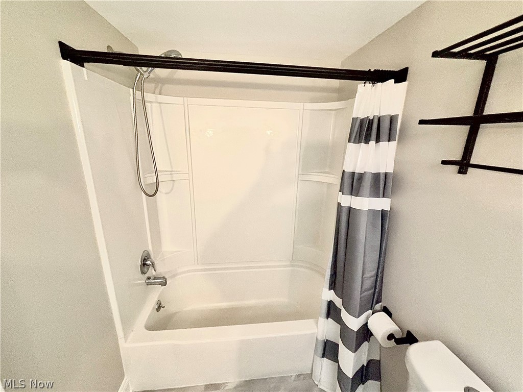 8729 Fox Rest Drive Brecksville OH 44141