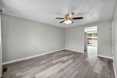 2555 Shakespeare Lane Avon OH 44011