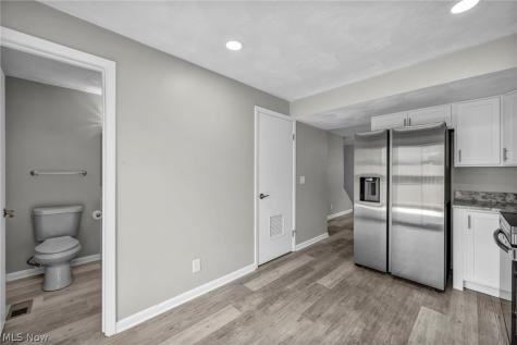 2555 Shakespeare Lane Avon OH 44011