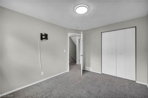 2555 Shakespeare Lane Avon OH 44011