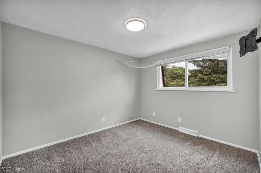 2555 Shakespeare Lane Avon OH 44011